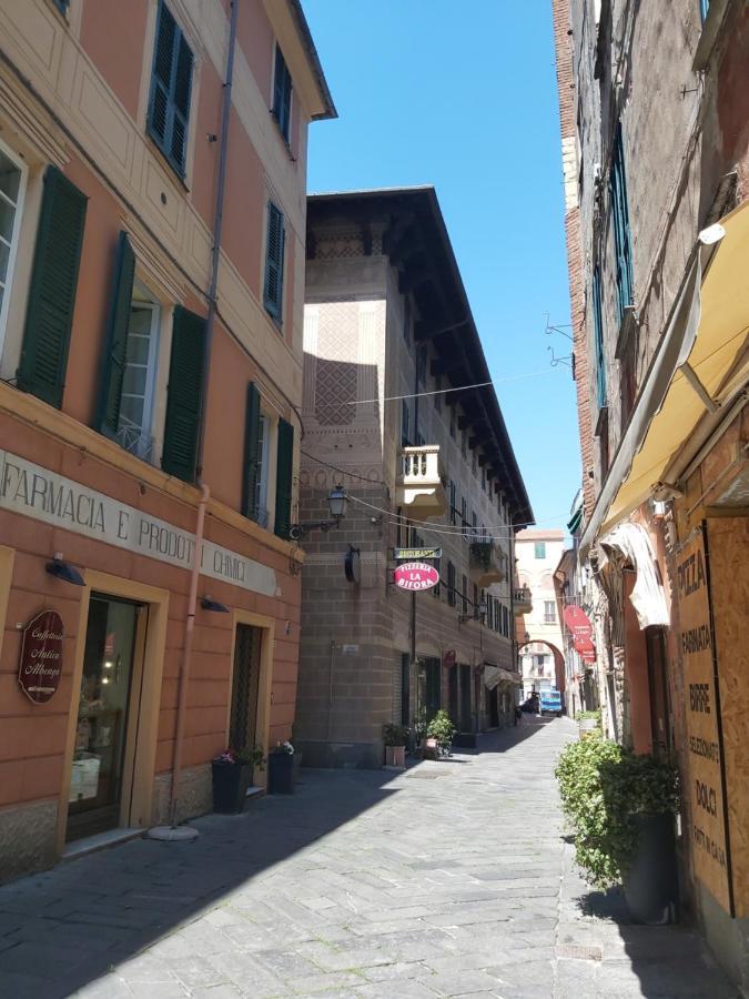 Mae Albenga Suites Eksteriør bilde